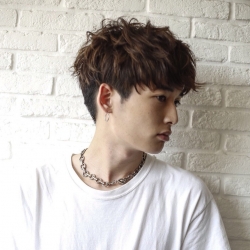 Johnny S ツーブロッククラウドマッシュ ヘアカタログ Homme Hair オムヘアー